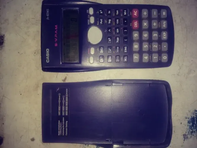 Calculadora Científica 240 Funções, Casio, FX-82MS