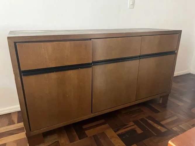 Buffet de madeira 