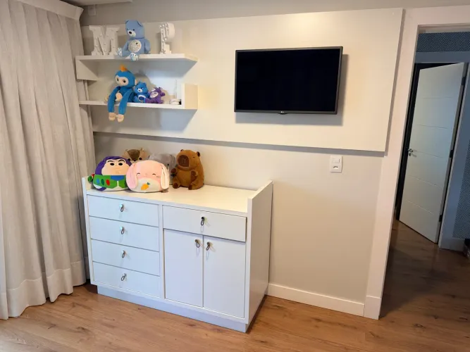 Cômoda + painel em MDF espesso (semi-novo)