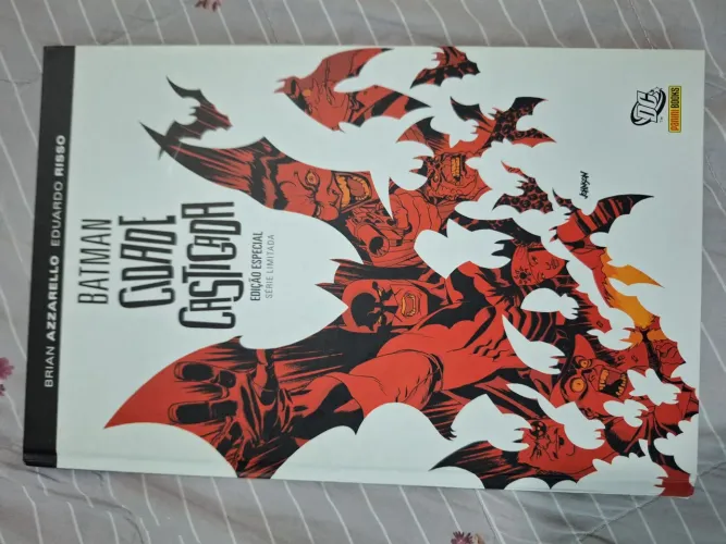 Batman Cidade Castigada - Edição Especial e Limitada e Coringa