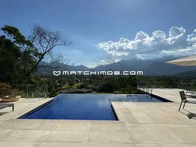 Casa Nova e Linear na montanha do Portobello Resort & Safari em Mangaratiba