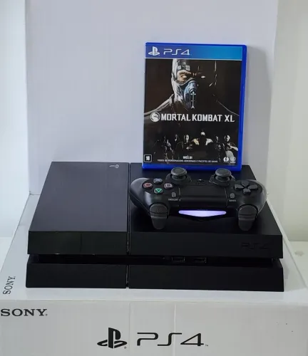 PS4 500GB + Mortal Kombat XL + Garantia. Temos Loja Física!