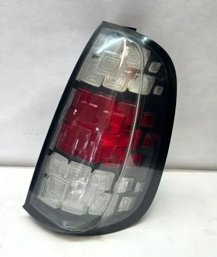 Lanterna Traseira | Fiat Uno | 2016 A 2021 | Lado Direito - Fumê (Usada/Original)
