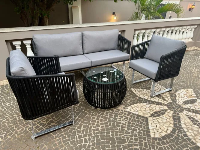 Sofa 3 peças em alumínio com trico  preto 5900.   