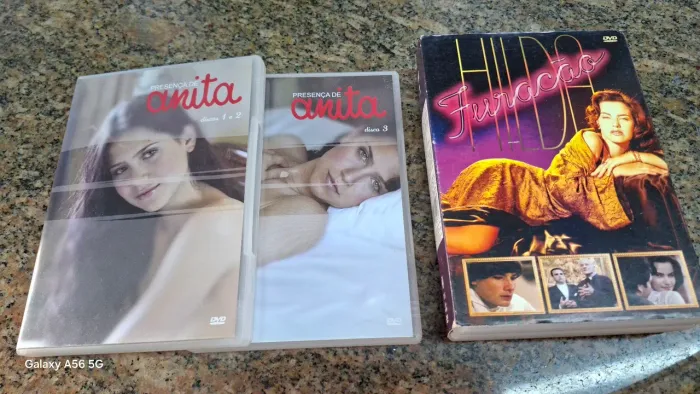 DVDs mini série a Presença de Anitta