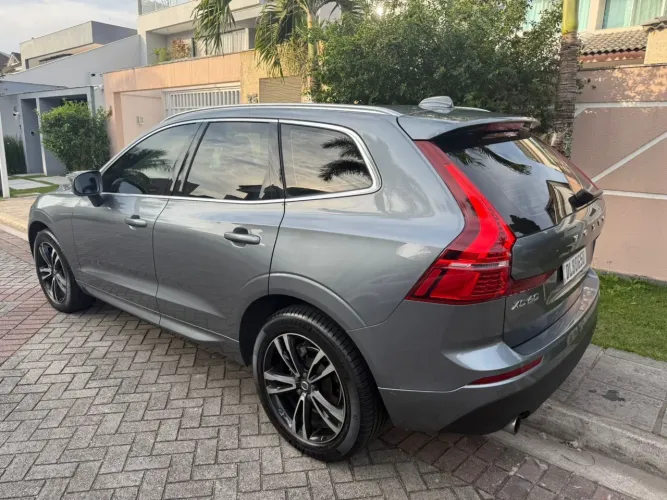 Volvo XC-60 XC 60 T-8 Híbrido Momentum 2.0 5P 2019