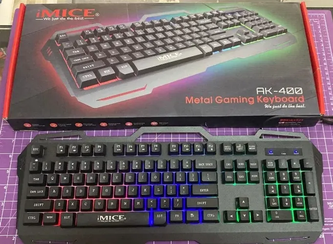 Teclado Ergonômico Gamer Retro iluminado Rgb Luz Led AK400 SemiMecânico
