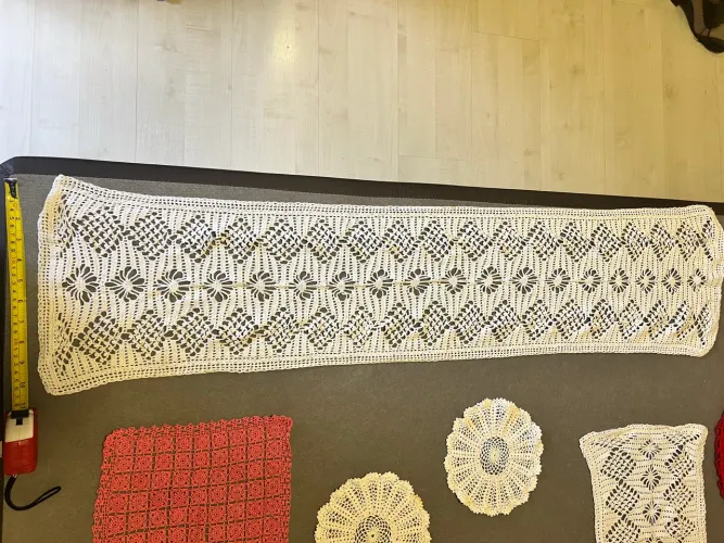 TOALHA CENTRO DE MESA 1,10 x 0,28 cm EM CROCHE