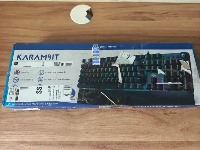 Teclado Gamer Mecánico Adamantium Karambit