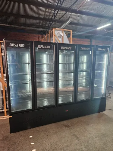 Auto Serviço 5 Portas Extra Frio All Black Chimafrio NOVO -5°C