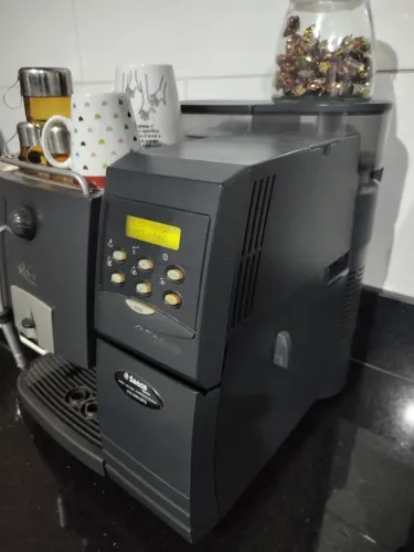 Máquina De Café Espresso Royal Office 220V Saeco - Usada