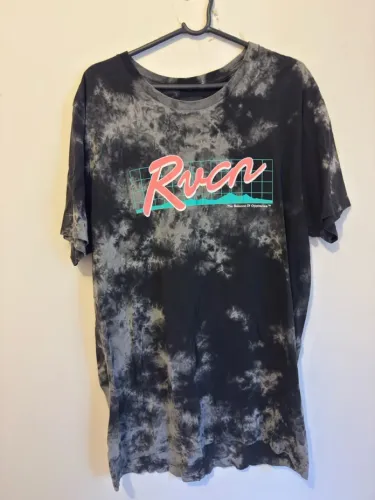Camiseta RVCA