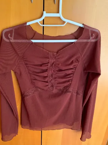 Blusa de tule Marsala nova 