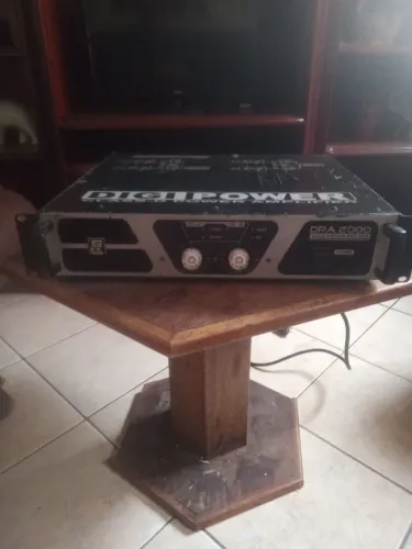 Amplificador DigiPower DPA 2000