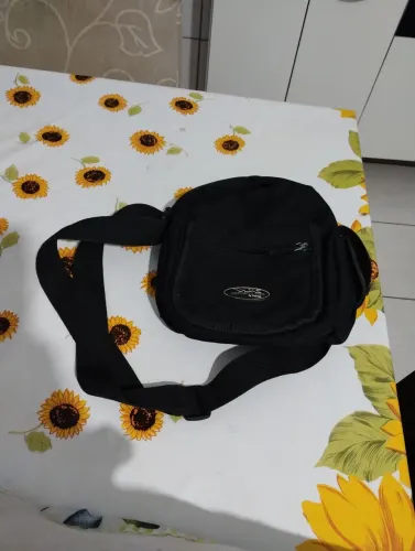 Bolsa de ombro preta Republic Vix transfersal