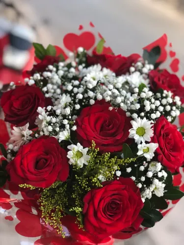 Buquê de rosas vermelhas , buquê de rosas , buquê romântico , buquê presente , flores