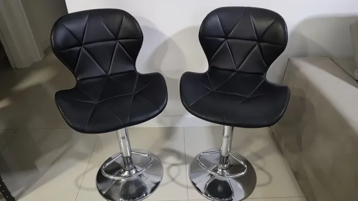 Banqueta couro preto Kit dupla de banquetas com encosto