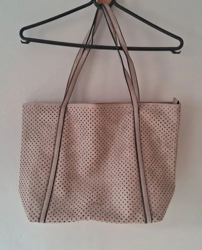 Bolsa bege.