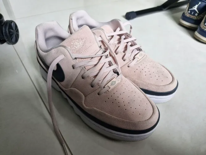 Tênis Air Jordan 1 Jester XX Low Laced Feminino