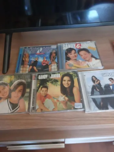 Conjunto Cds Sandy e Junior