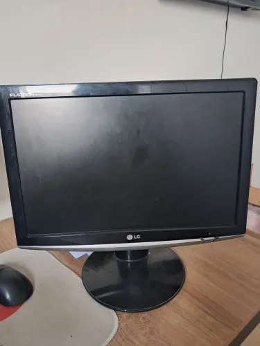 Monitor LG Lcd 17 polegadas