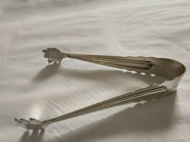Pegador de gelo e empurrador de alimentos