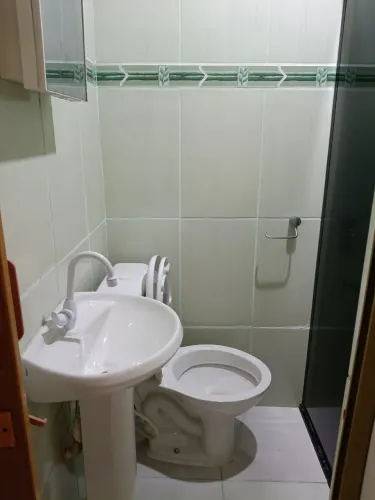  Alugo apartamento 
