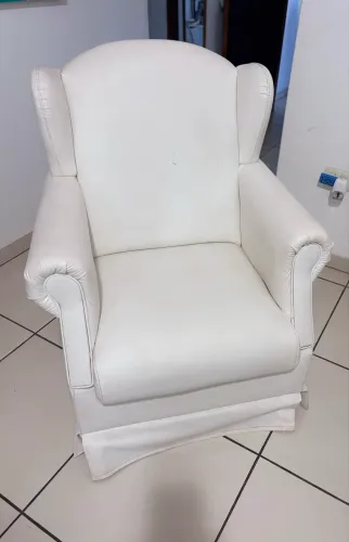 Poltrona amamentação de balanço com Puff