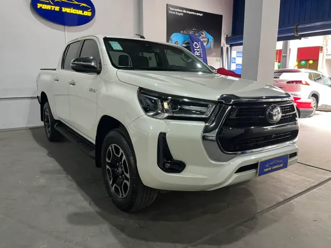 Toyota Hilux CD SRX 4X4 2.8 TDI 16V Diesel Aut. 2022
