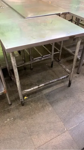 Mesas de aço inoxidável vários tamanhos