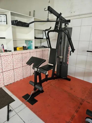 Estação musculação parcelo cartão