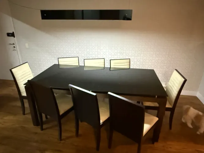 Mesa tampo de vidro preto 8 cadeiras 