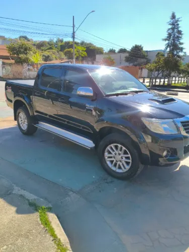 Toyota Hilux CD SRV D4-d 4X4 3.0 TDI Diesel AUT 2015