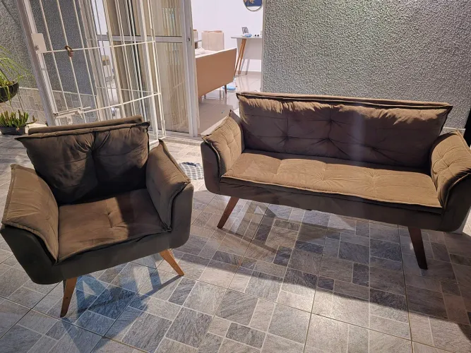 Sofa com poltrona