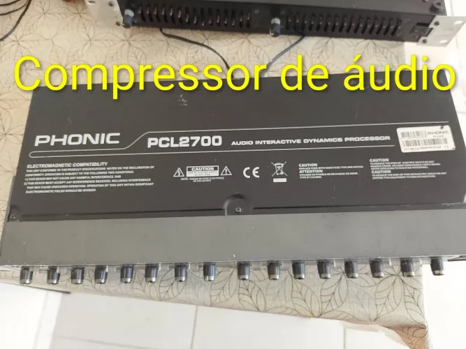 Compressor áudio phonic