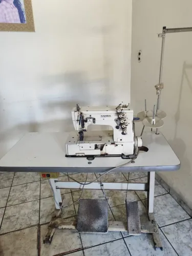 Vendo máquina Galoneira kansai em ótimo estado 