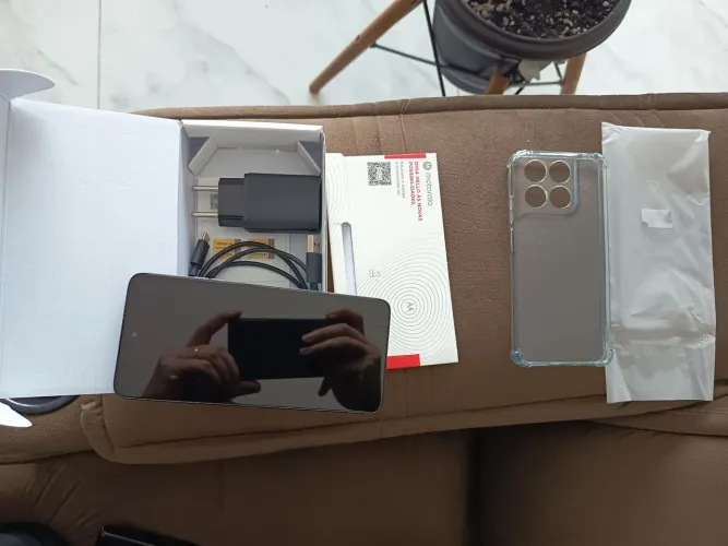 Vende -se Celular Smartphone Motorola G47 novo na caixa sem uso!