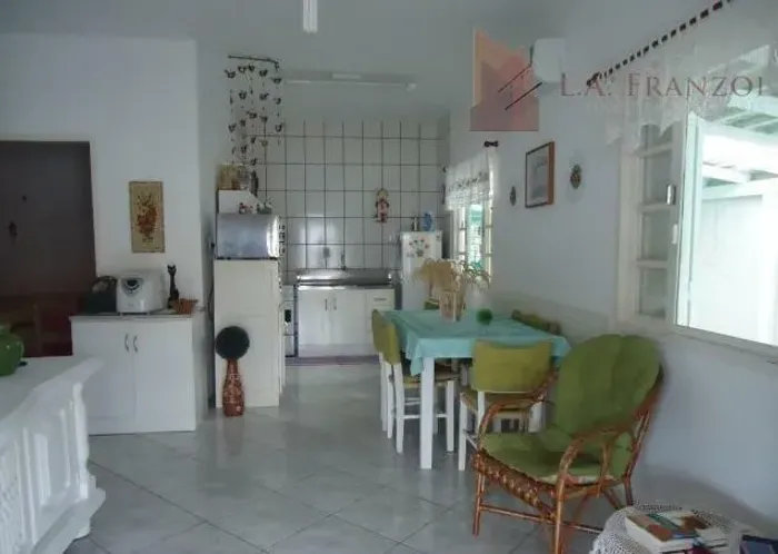 LOCAÇÃO: Kitnet com 2 dormitórios - 54 m² - Gravatá - Navegantes/SC