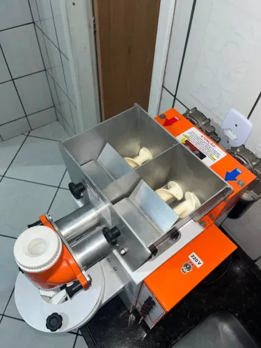 Máquina de salgados, compacta print