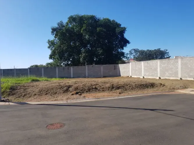Lote/Terreno para venda com 326 metros quadrados Villeneuve I São Carlos Venda
