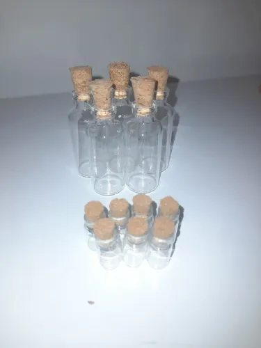 Garrafinhas de vidro com rolha [SEMI-NOVO]