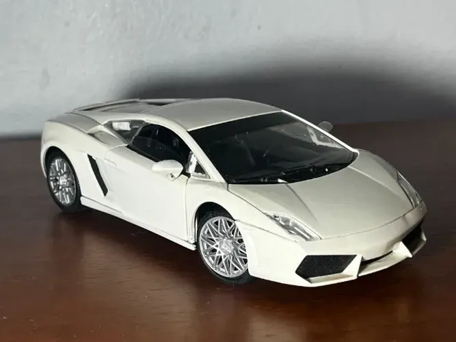 Miniatura raríssima Lamborghini Gallardo 1:24