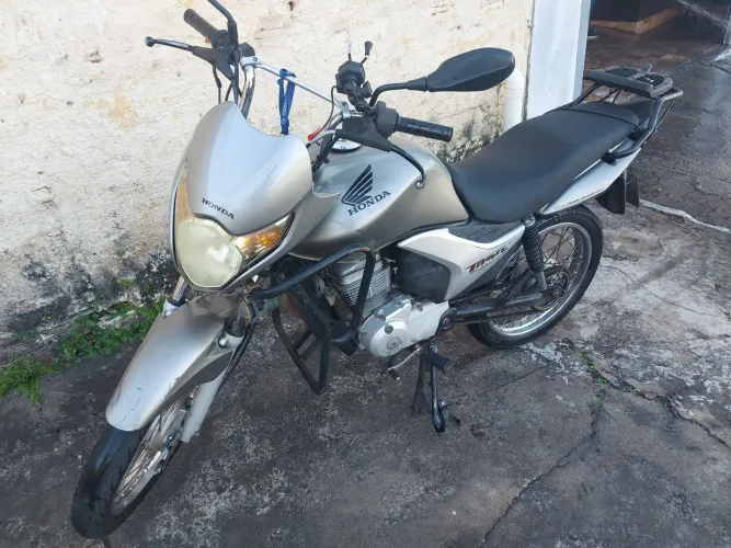 Vende-se titan mix 2010 $8.500