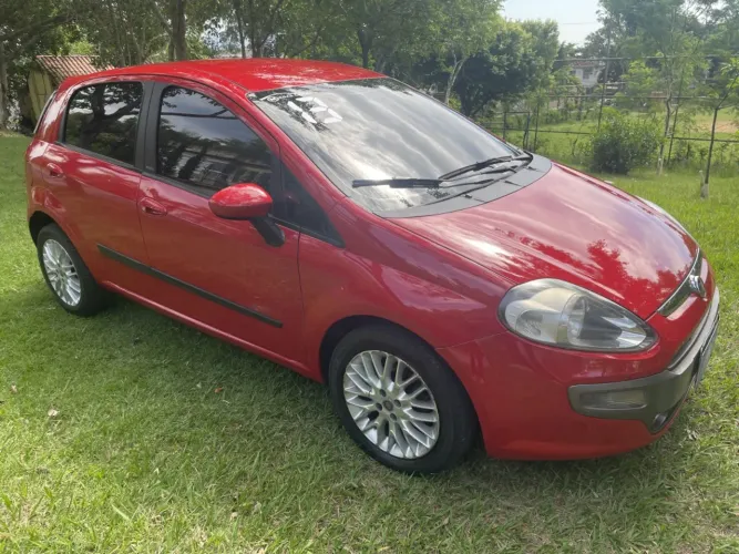 Fiat Punto Essence 1.6 Flex 16V 5P 2013