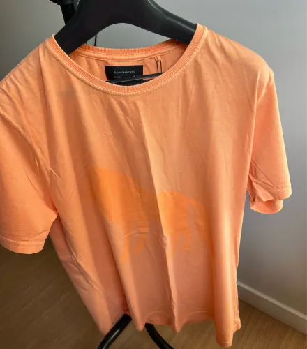 Camiseta nova marca acostamento M