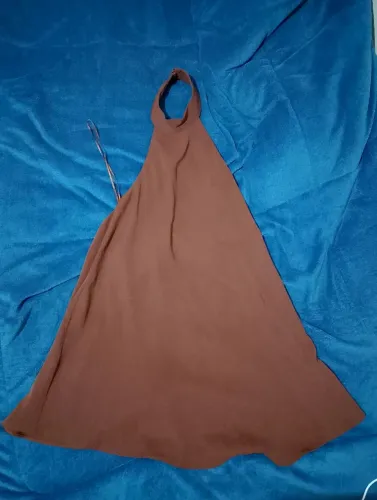 Vestido aberto nas costas