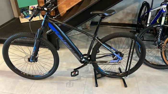 Bicicleta elétrica Oggi 8.0 usada TAM M