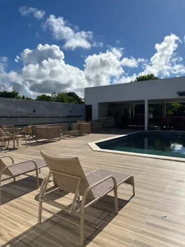 Casa de condomínio para venda tem 800 metros quadrados com 7 quartos