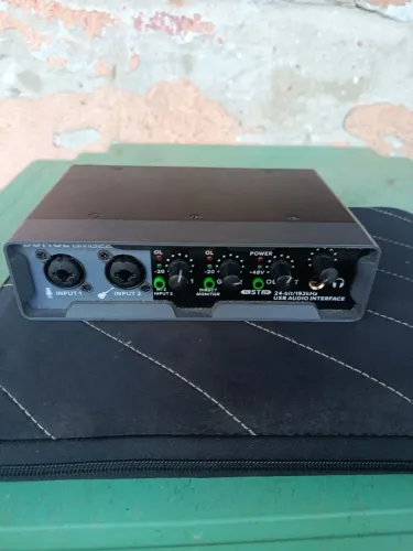 Interface de áudio bomge