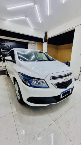 Chevrolet Onix Hatch LT 1.4 8V Flex Power Mec. 4P 2015